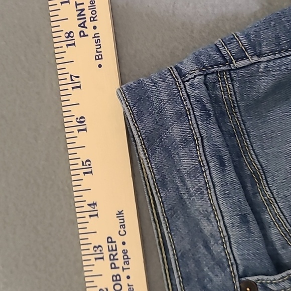 Guess Los Angeles Women's Straight Leg Light Washed Jeans - Size 29x24 - Picture 14 of 14